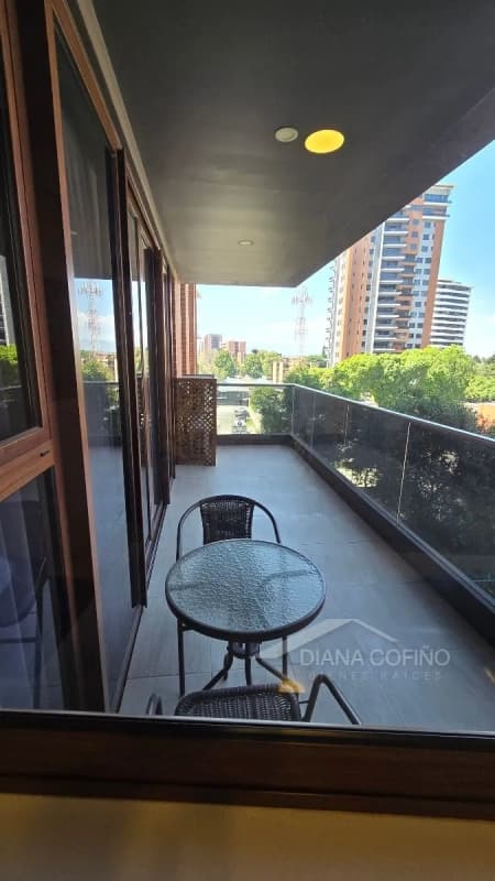 Alquiler de exclusivo apartamento amueblado en zona 14