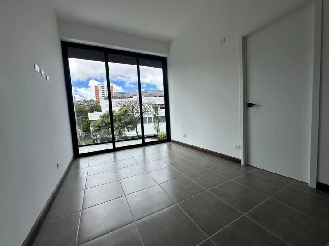 Apartamento en Alquiler en VH1, zona 15