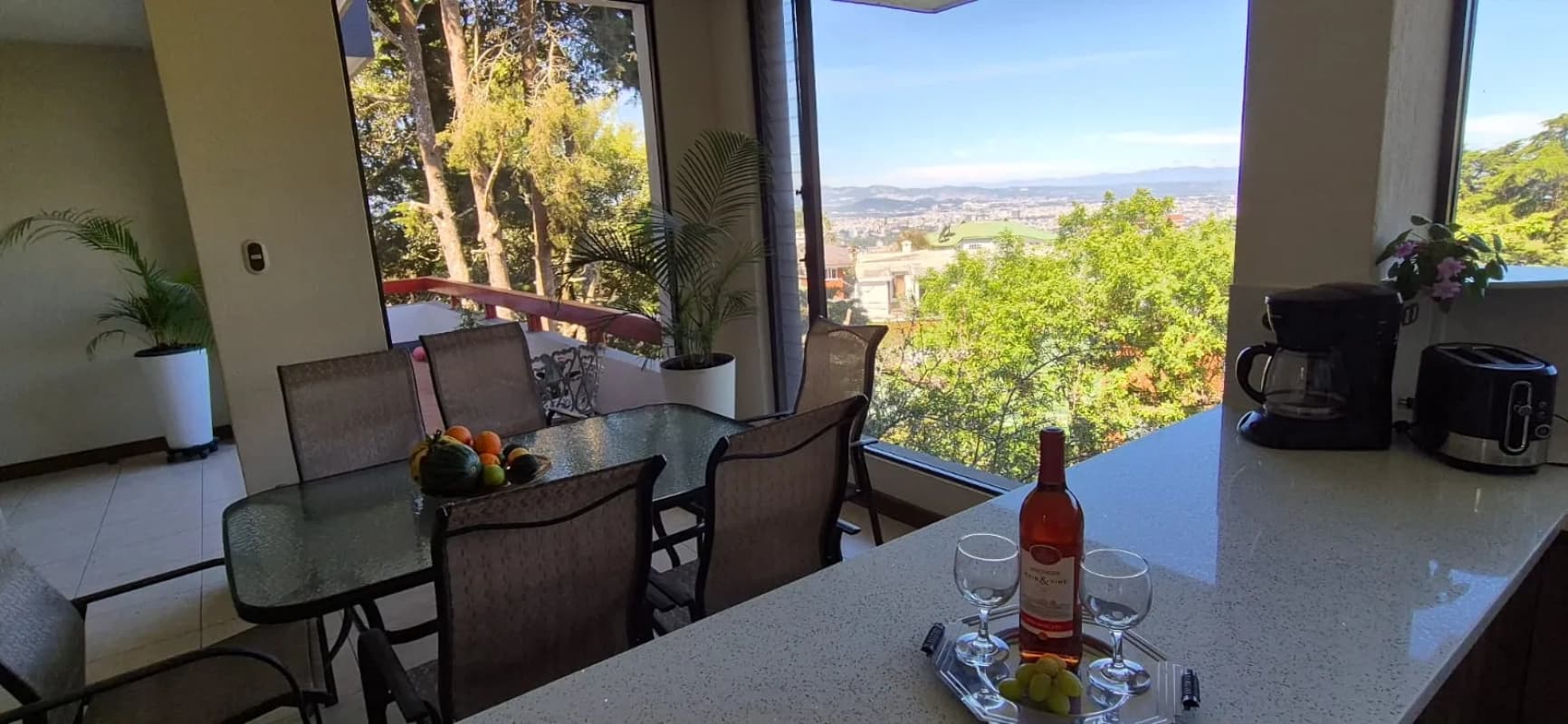 Apartamento en renta Montebello-amueblado y equipado