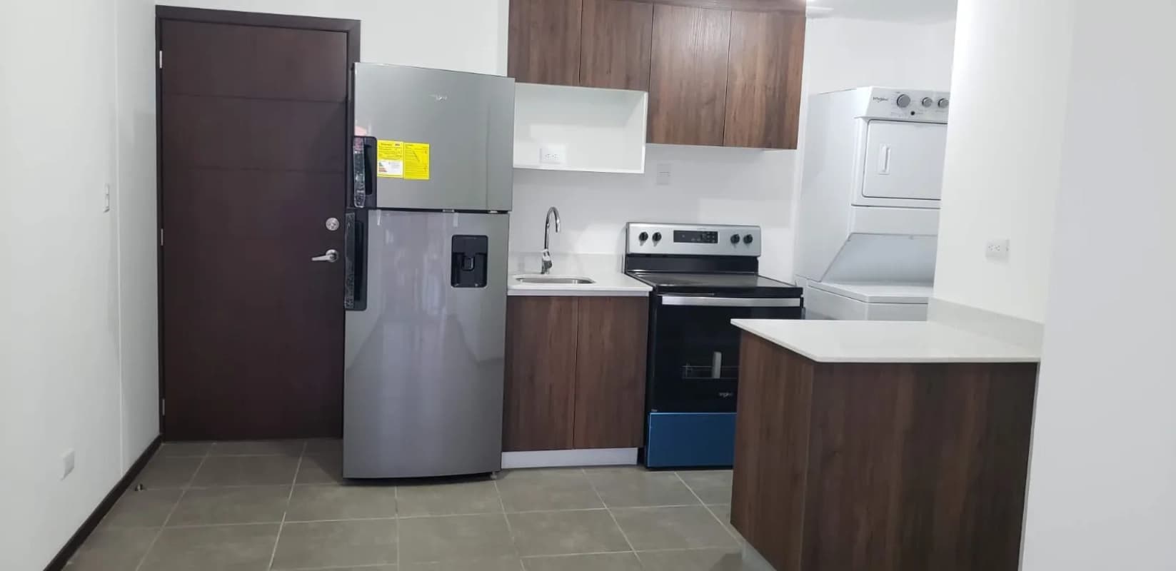 APARTAMENTO EN RENTA ZONA 3