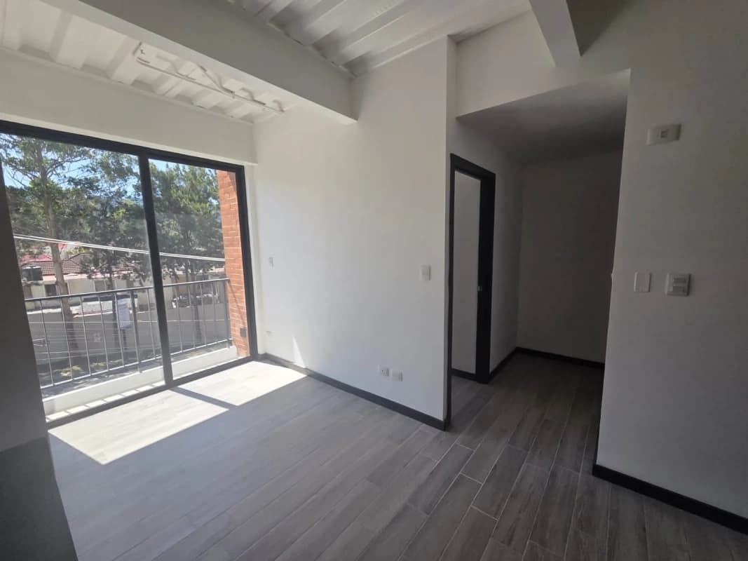 Apartamento en zona 16 BUEN PRECIO !!