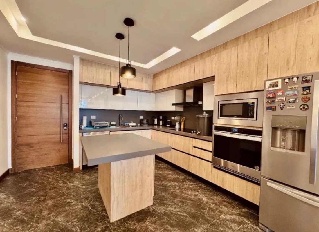 Moderno apartamento en renta en el corazón de zona 10
