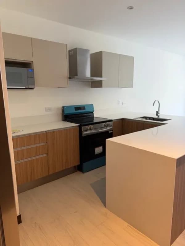 Apartamento en RENTA en zona 15, VH III, 87 mts2. / 2 dormitorios