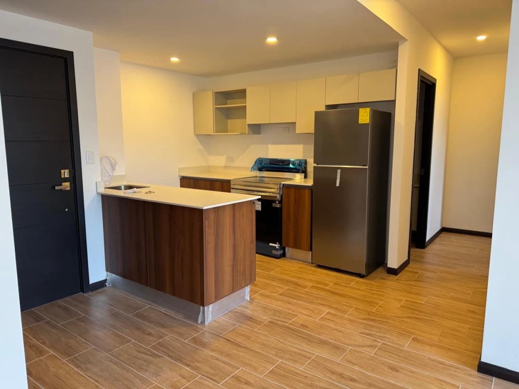 APARTAMENTO EN RENTA, ESSENZA ZONA 13