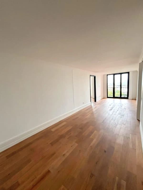 Apartamento en alquiler, Edificio Céntrico Zona 5