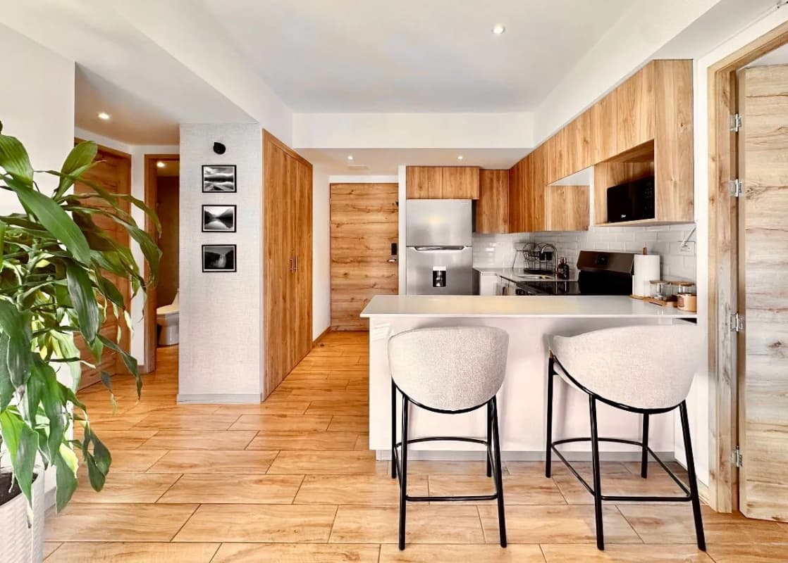 Zona 9 • Apartamento Amueblado en Venta • Edificio Cendana