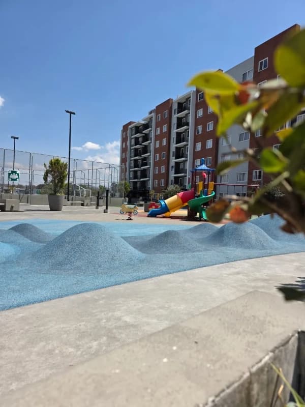 Apartamento en Venta – Parque San Ángel, Zona 2