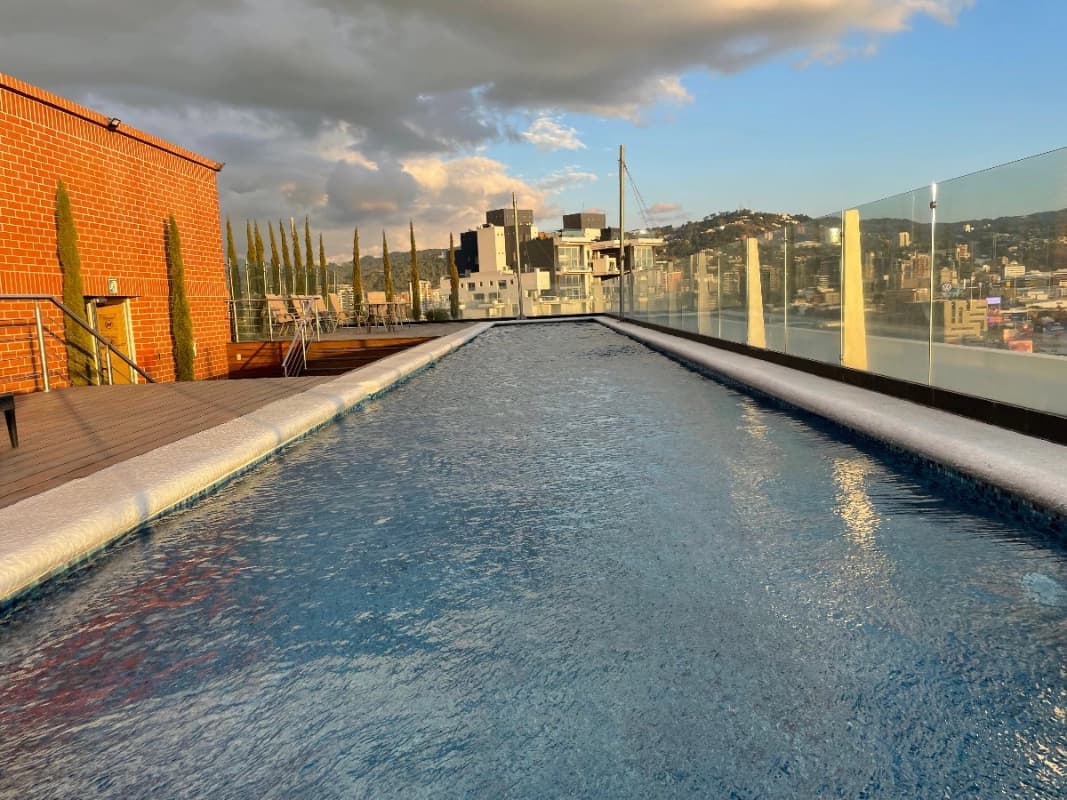 Casalini Diagonal 6 zona 10, apartamento en alquiler