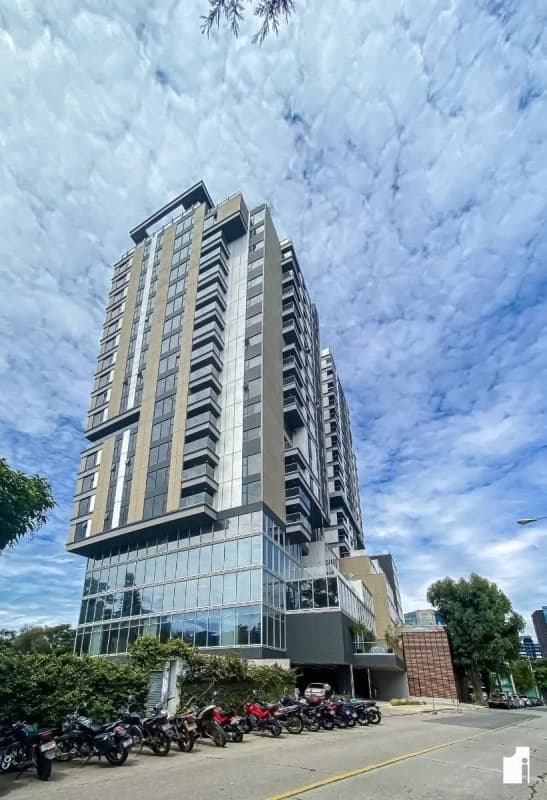 Exclusivo Apartamento en Alquiler - Edificio Vasanta Zona 10