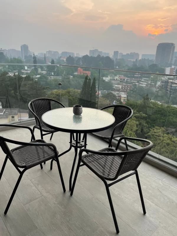 Apartamento amueblado en z15 de tres habitaciones