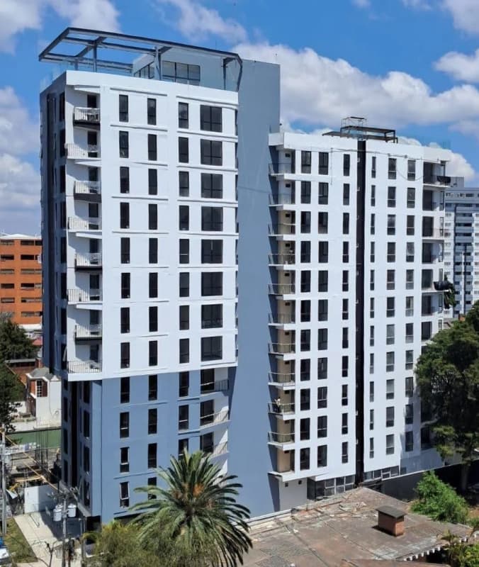 Renta Apartamento Torre MILEA Zona 13, de 3 habitaciones