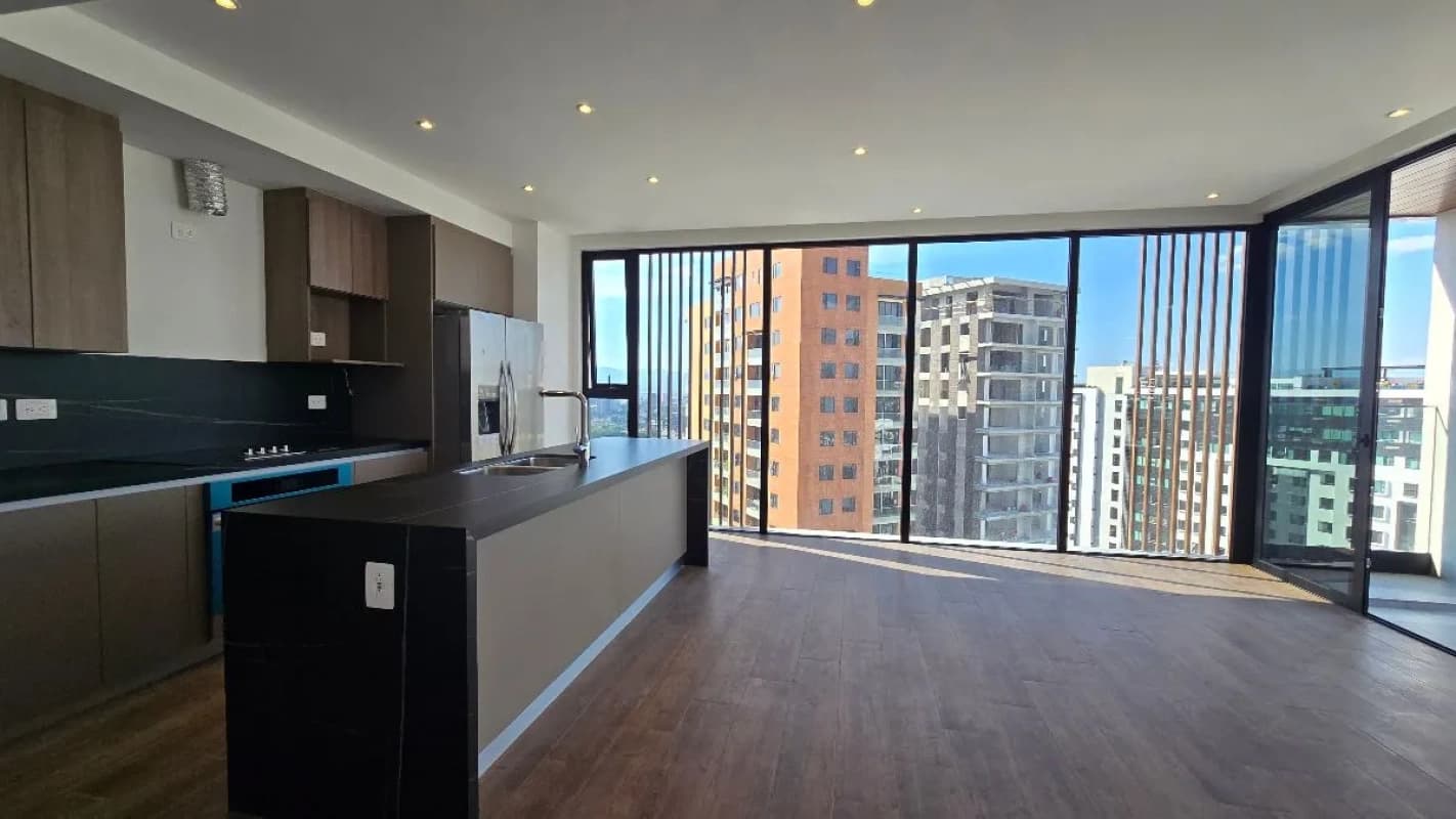 Apartamento en alquiler en Zona 15-Gaura