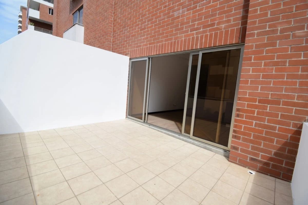 Apartamento con terraza en renta, zona 10