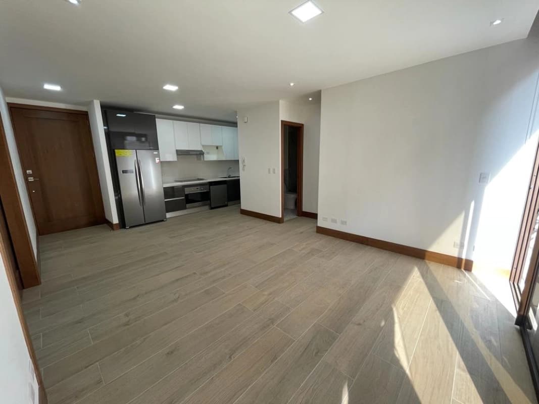 Apartamento en renta, Bonares zona 15