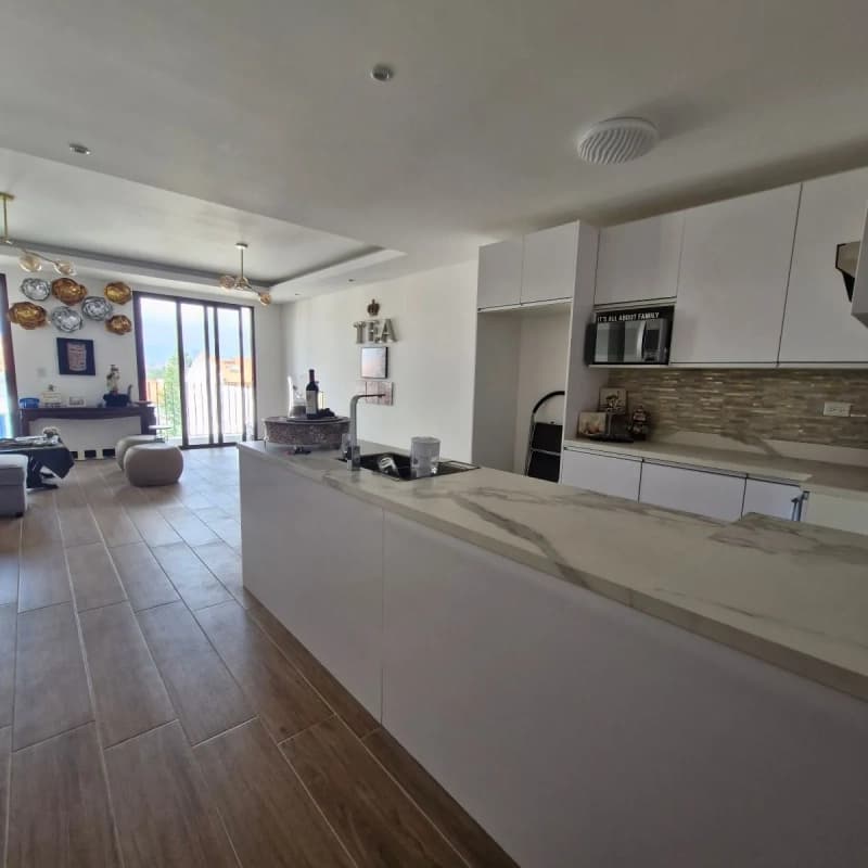 Apartamento amueblado en renta Lirios de Cayala Zona 16