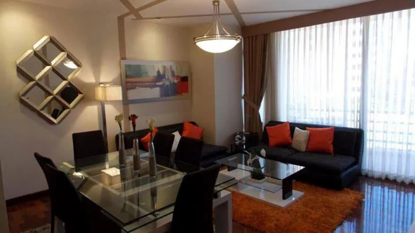 VENDO O RENTO Elegante Apartamento en zona 14