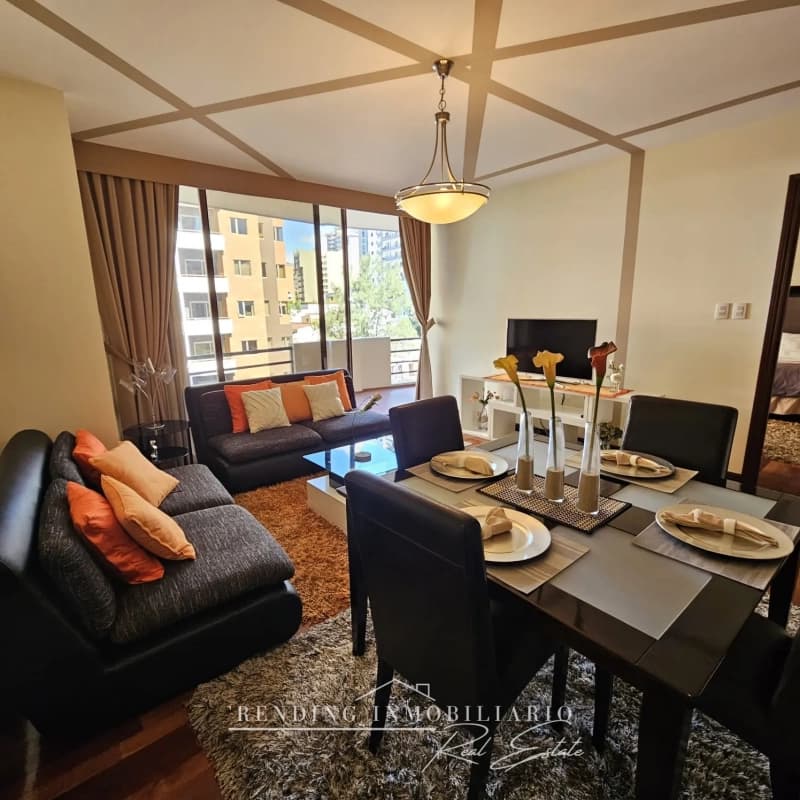 Apartamento en renta zona 14 edificio Casa Rialto de una habitación + 2 parqueos