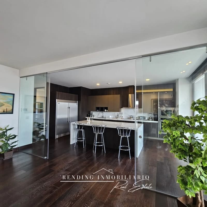 Apartamento en renta zona 14 edificio Echo amueblado 3 habitaciones + 3 parqueos
