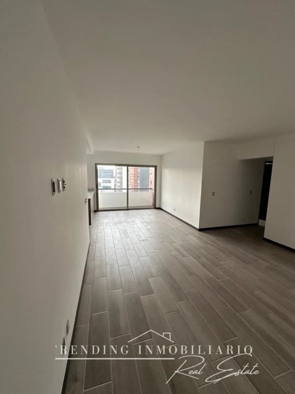 Apartamento en renta zona 14 edificio Segheria de 3 habitaciones + 3 parqueos