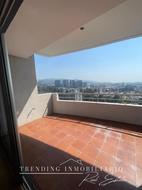 Apartamento en alquiler zona 15 edificio Botticelli de 3 habitaciones + 2 parqueos