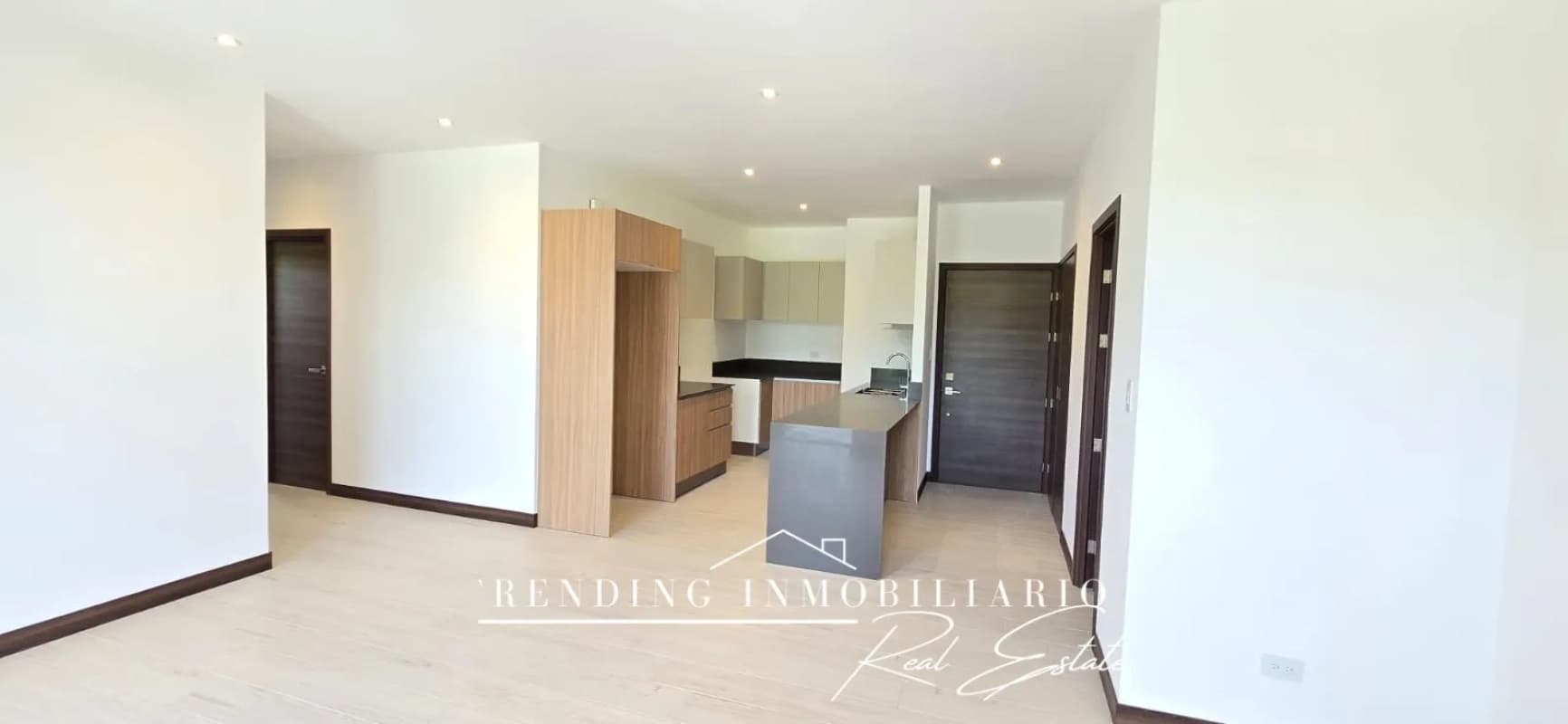Apartamento en renta zona 15 edificio Spazio de 3 habitaciones + 2 parqueos