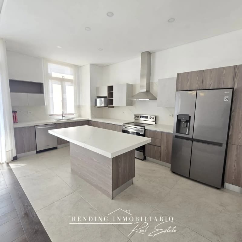 Apartamento en renta zona 16 edificio Nogales de Cayalá de 3 habitaciones + 2 parqueos