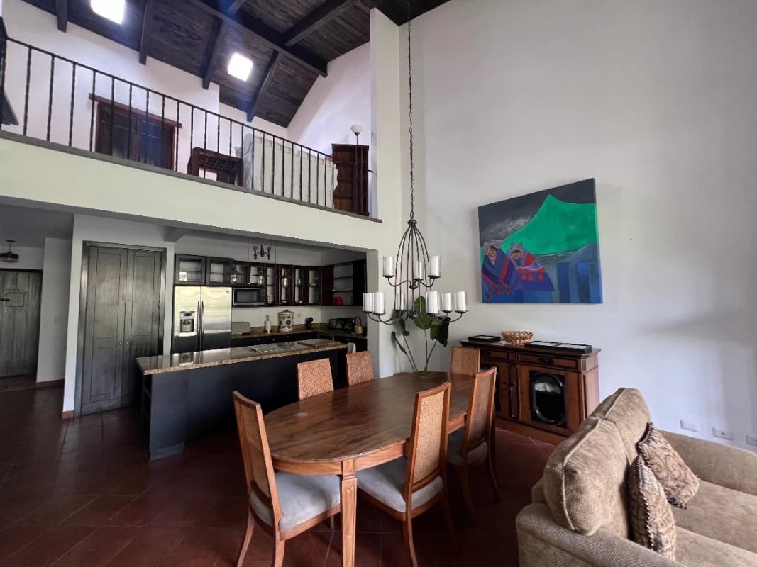 ANTIGUA GUATEMALA, LOFT VENTA 2 DORMITORIOS 202 MTS2, CONDOMINIO EXCLUSIVO A 5 MINUTOS DEL CASCO, $475,000 + impuestos