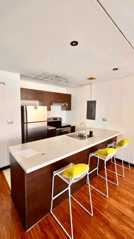 Zona 14 • Apartamento en Renta • Edificio Sublime