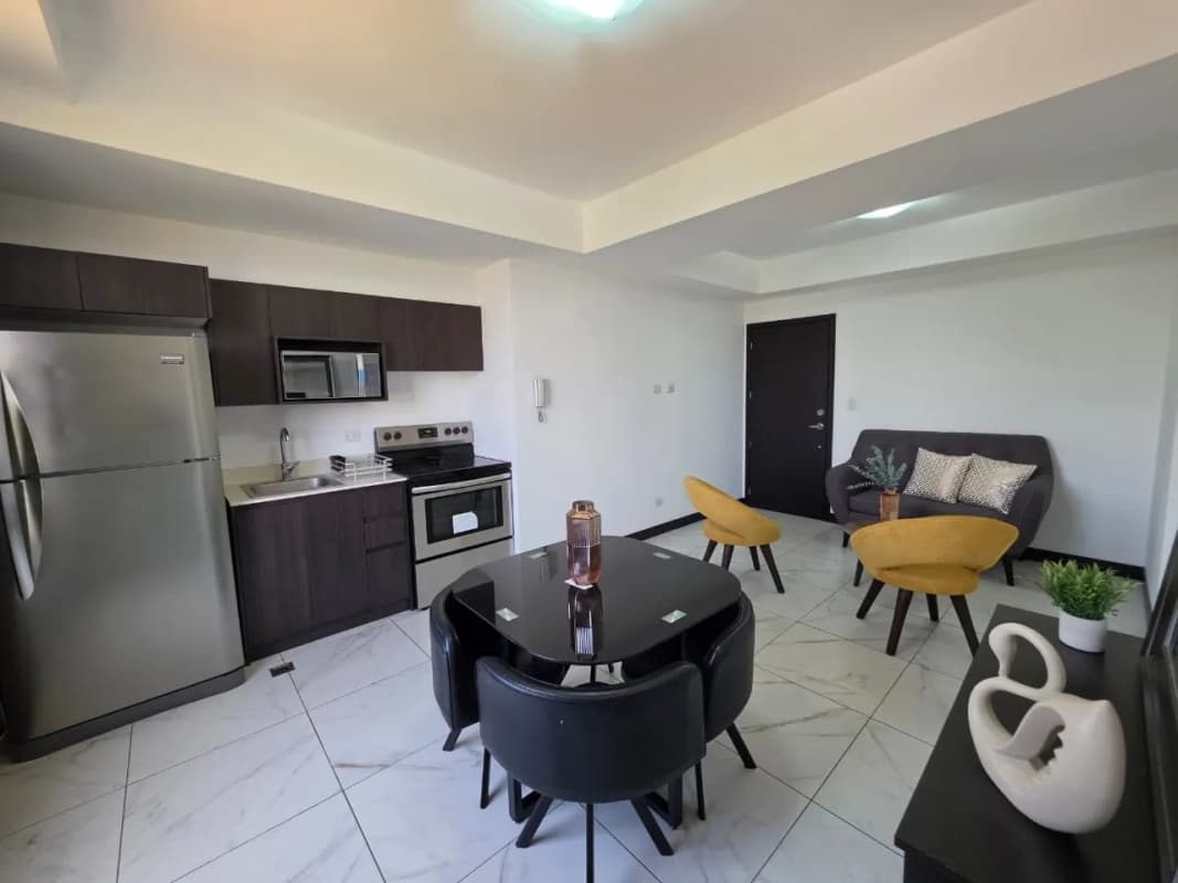 Apartamento Amueblado en Renta Zona 15 codigo.CA36183