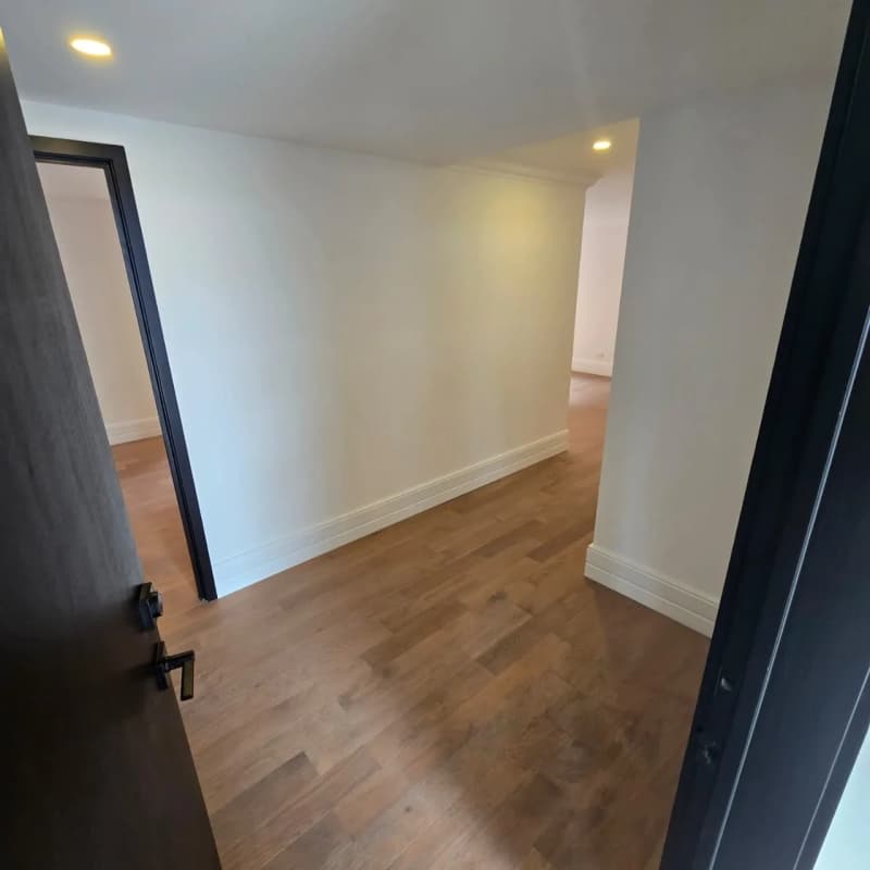 APARTAMENTO EN RENTA ZONA 5 EDIFICIO CÉNTRICO