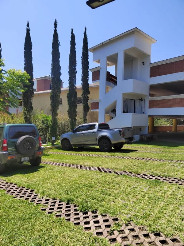 Apartamento en alquiler, Zona 16 La Montaña