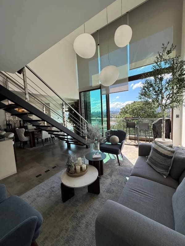 Apartamento en alquiler, Edificio Viu Cayalà, zona 16