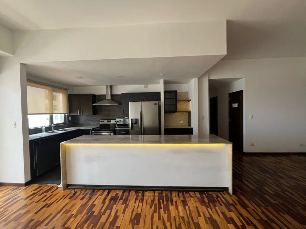 Se vende apartamento en Zona 14!