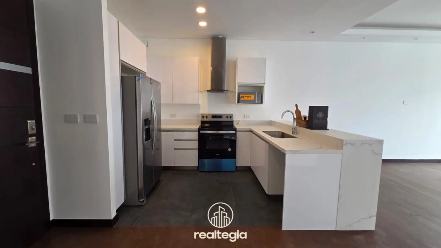 APARTAMENTO EN NOGALES DE CAYALÁ ZONA 16