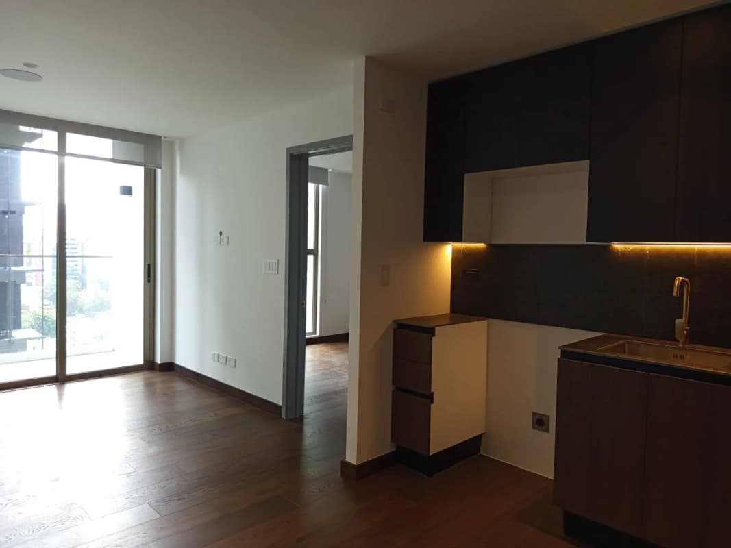 Se renta apartamento en zona 10