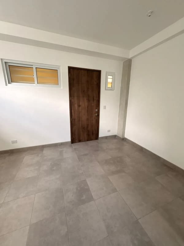Alquilo lindo apartamento dentro de Colonia La Floresta zona 7, para estrenar