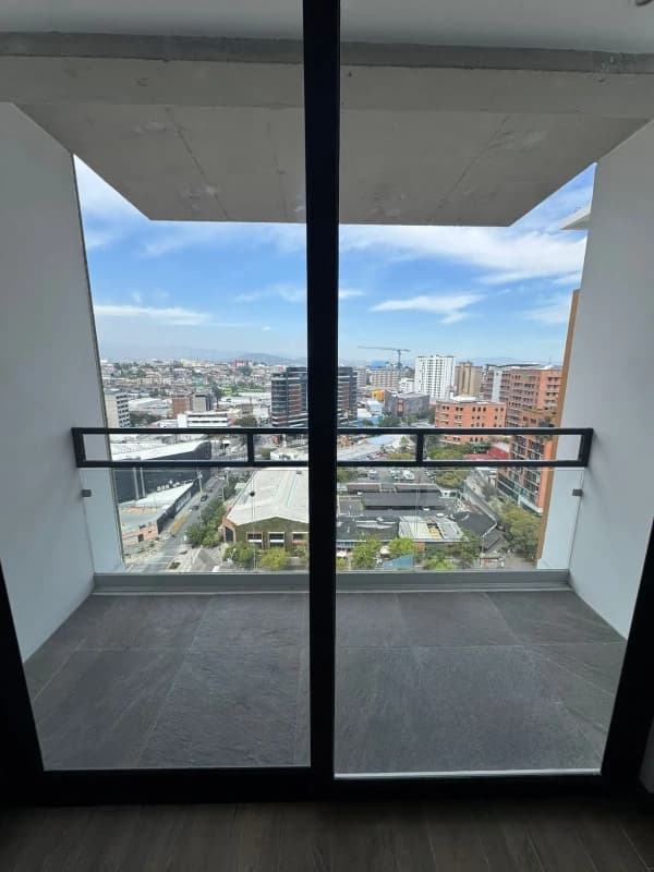RENTO APARTAMENTO EN ZONA 4 EDIFICIO INARA CUATRO NORTE