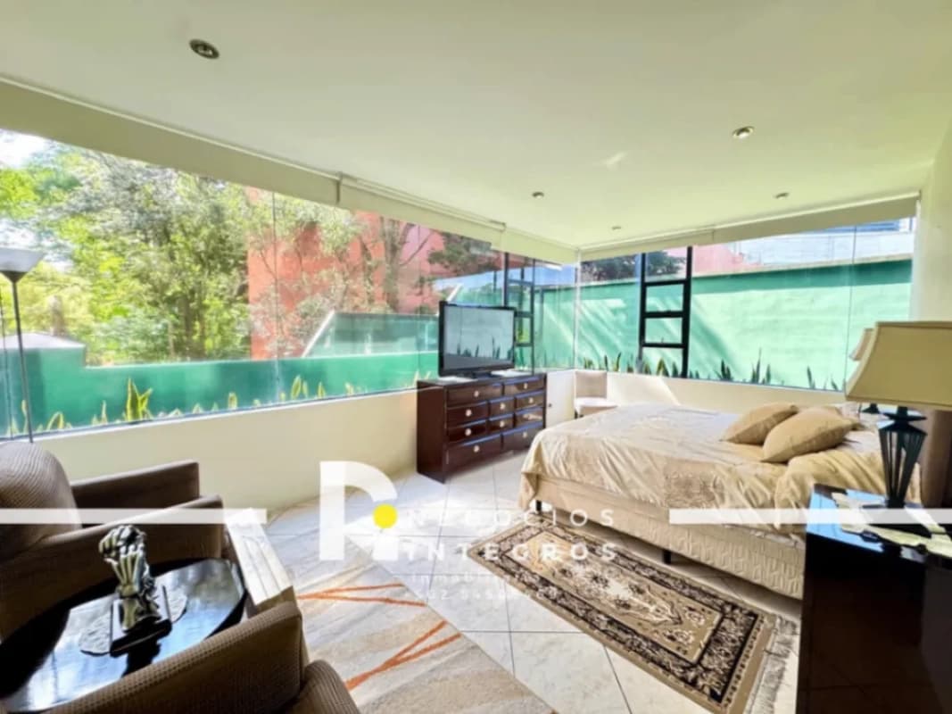 VENDO APARTAMENTO EN PRIMER NIVEL ZONA 10 MILENIA