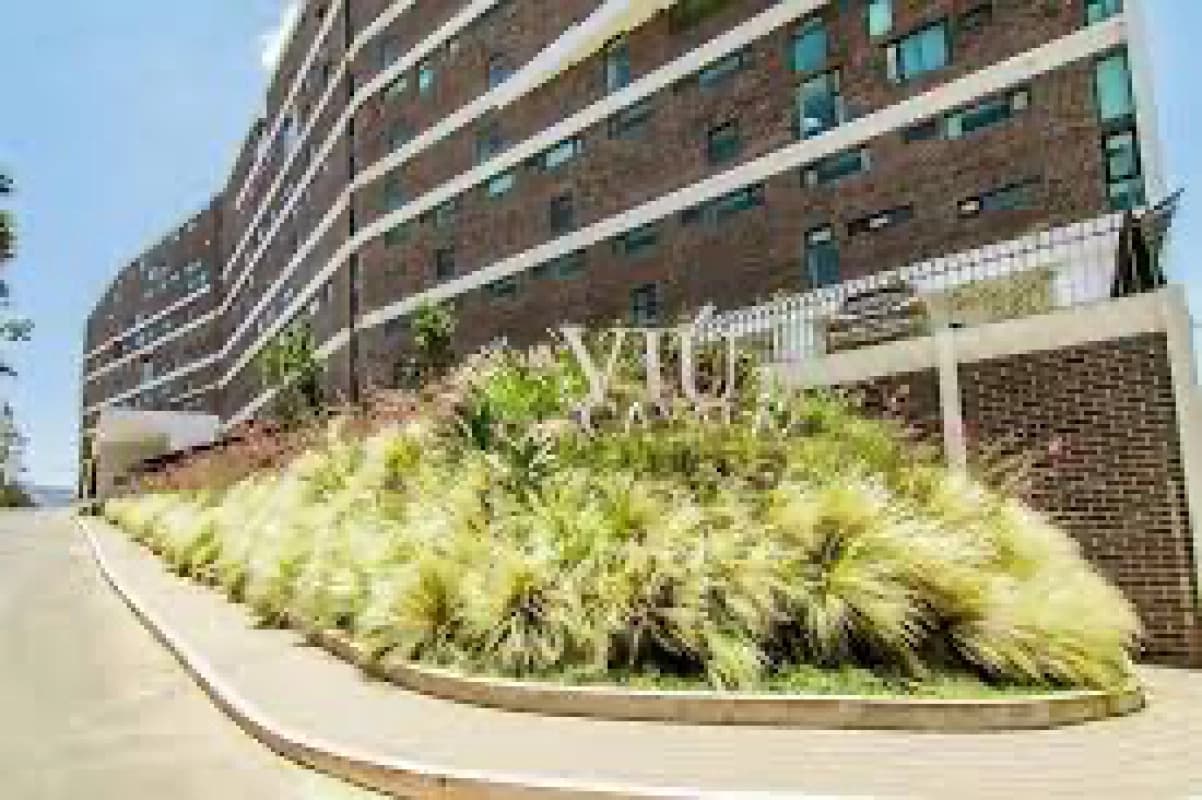 RENTA APARTAMENTO EN EDIFICO VIU CAYALÀ – ZONA 16