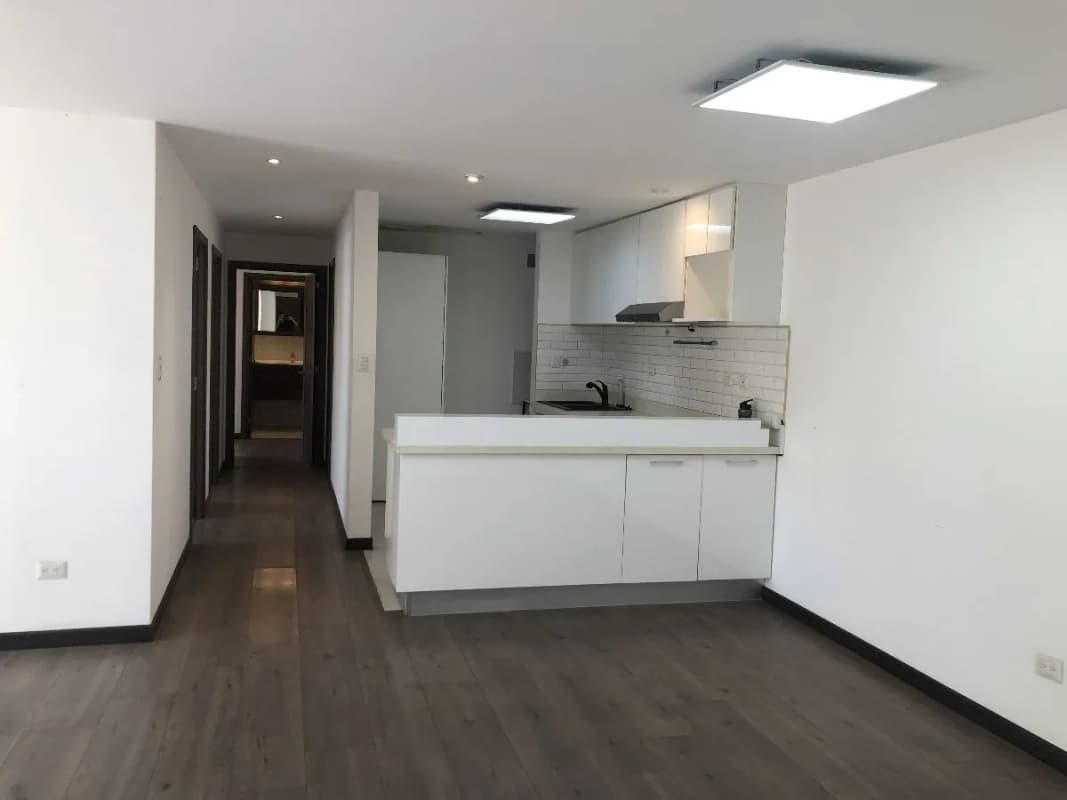 Vendo Apartamento Con Patio en Di Fiori Zona 7