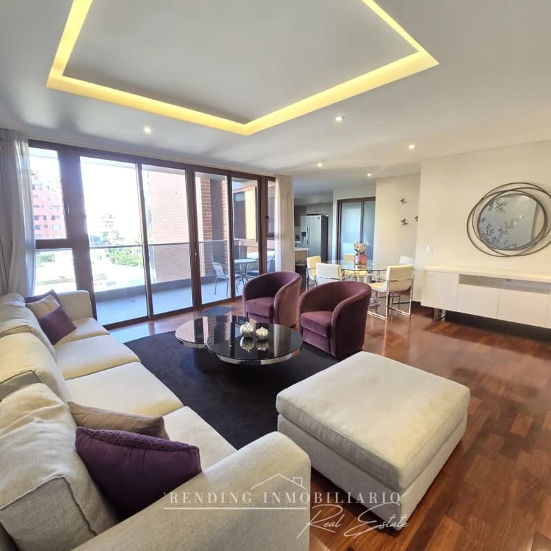 Apartamento en renta zona 14 edificio Santa Inés amueblado 2 habitaciones + 2 parqueos