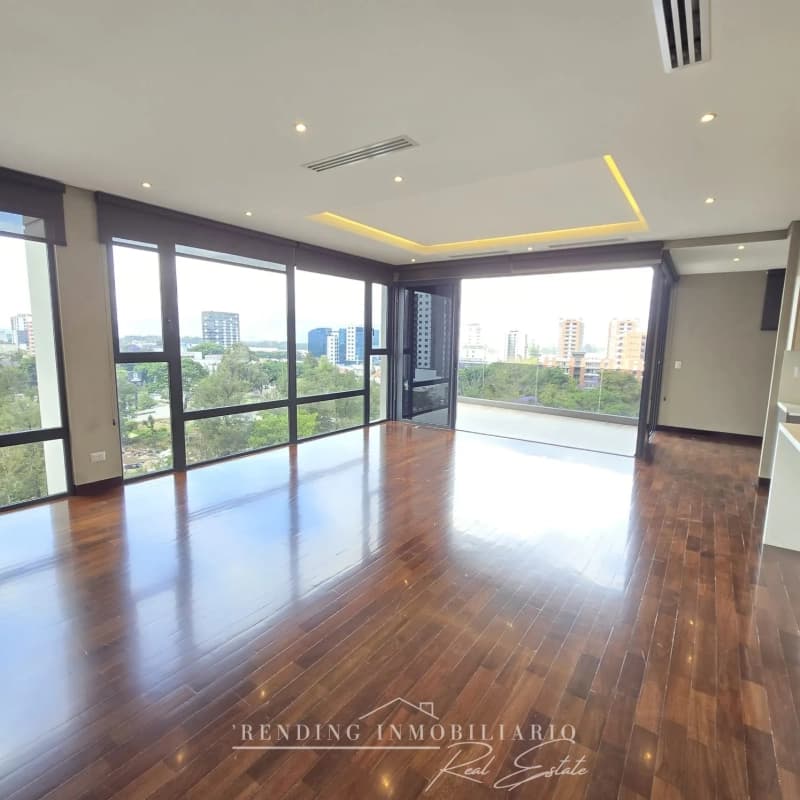 Apartamento en renta zona 14 edificio Santa Inés del Parque 2 habitaciones + 2 parqueos