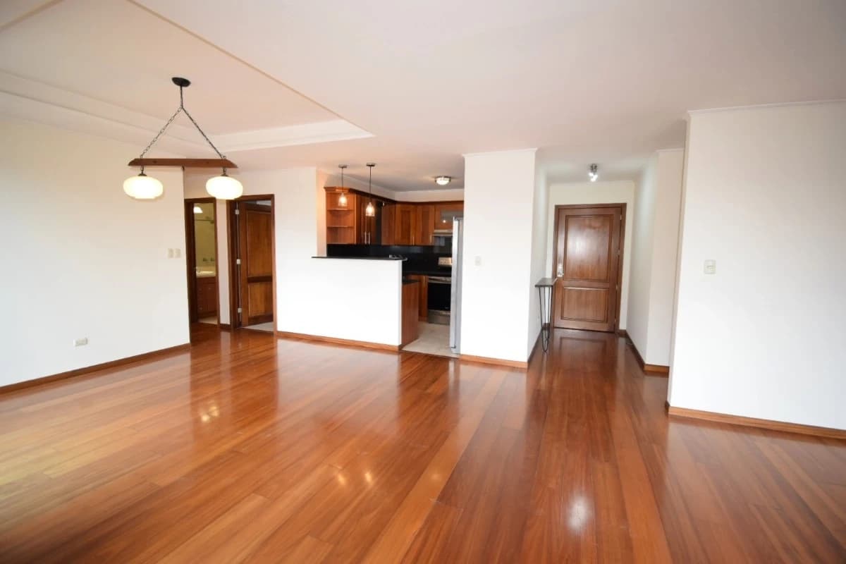 Apartamento en renta, zona 10 Torre del Valle
