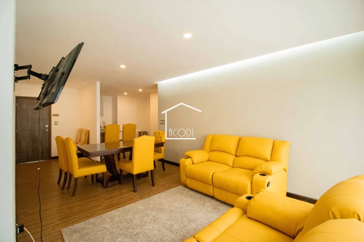 Apartamento con jardín en zona 11