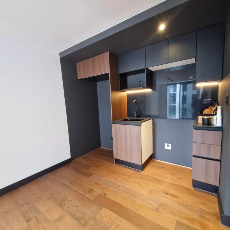 Apartamento en Venta en Villa Mariscal Zona 11