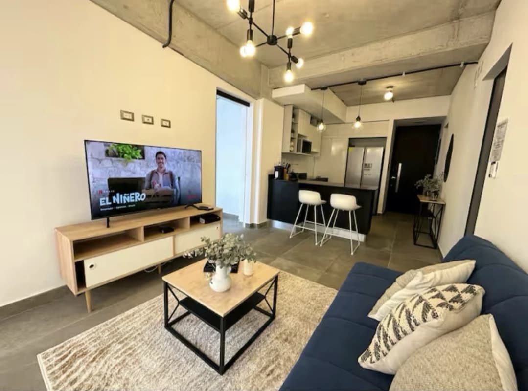 ALQUILO APARTAMENTO AMUEBLADO EN SHIFT CAYALÁ – ZONA 16