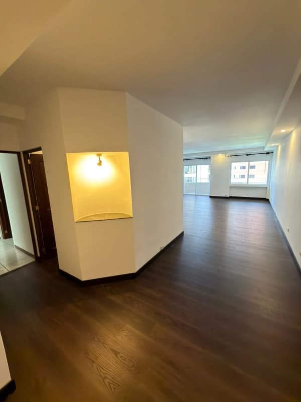 Apartamento en alquiler zona 14