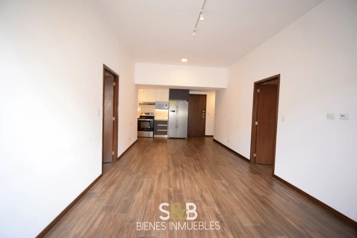 Apartamento con terraza en zona 10