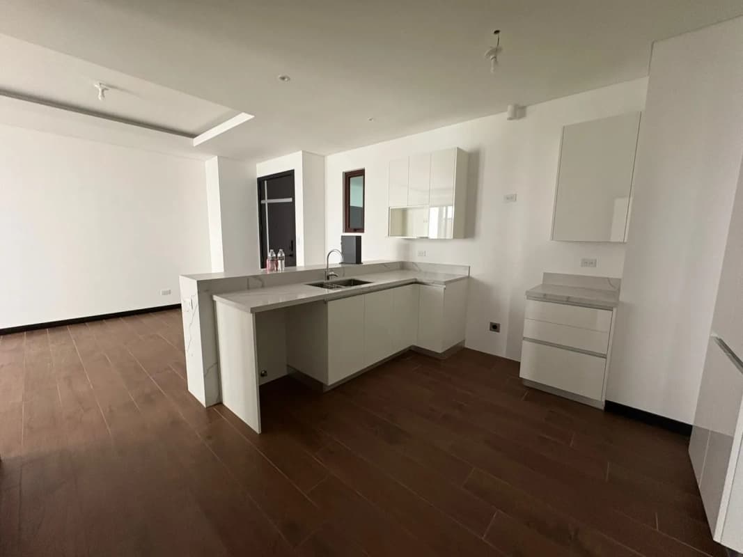 Apartamento totalmente nuevo en venta en Lirios de Cayala