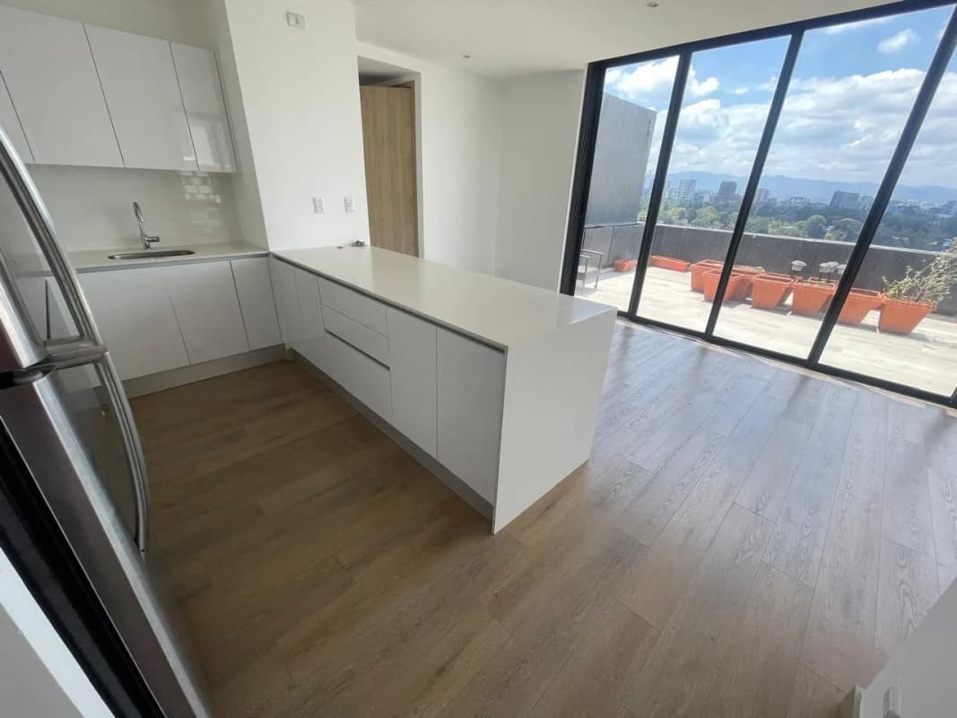 Apartamento con Amplia Terraza Zona 15
